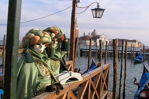 Ski Lodges, Mountain Refuges, Characteristic B&Bs and simply nice places to stay in Italy and the Italian Alps.